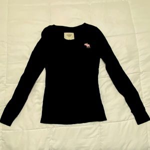 Abercrombie & Fitch navy blue long sleeve top